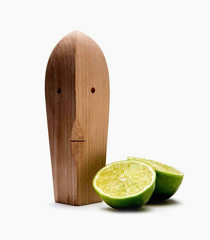 Decoration wooden present 3